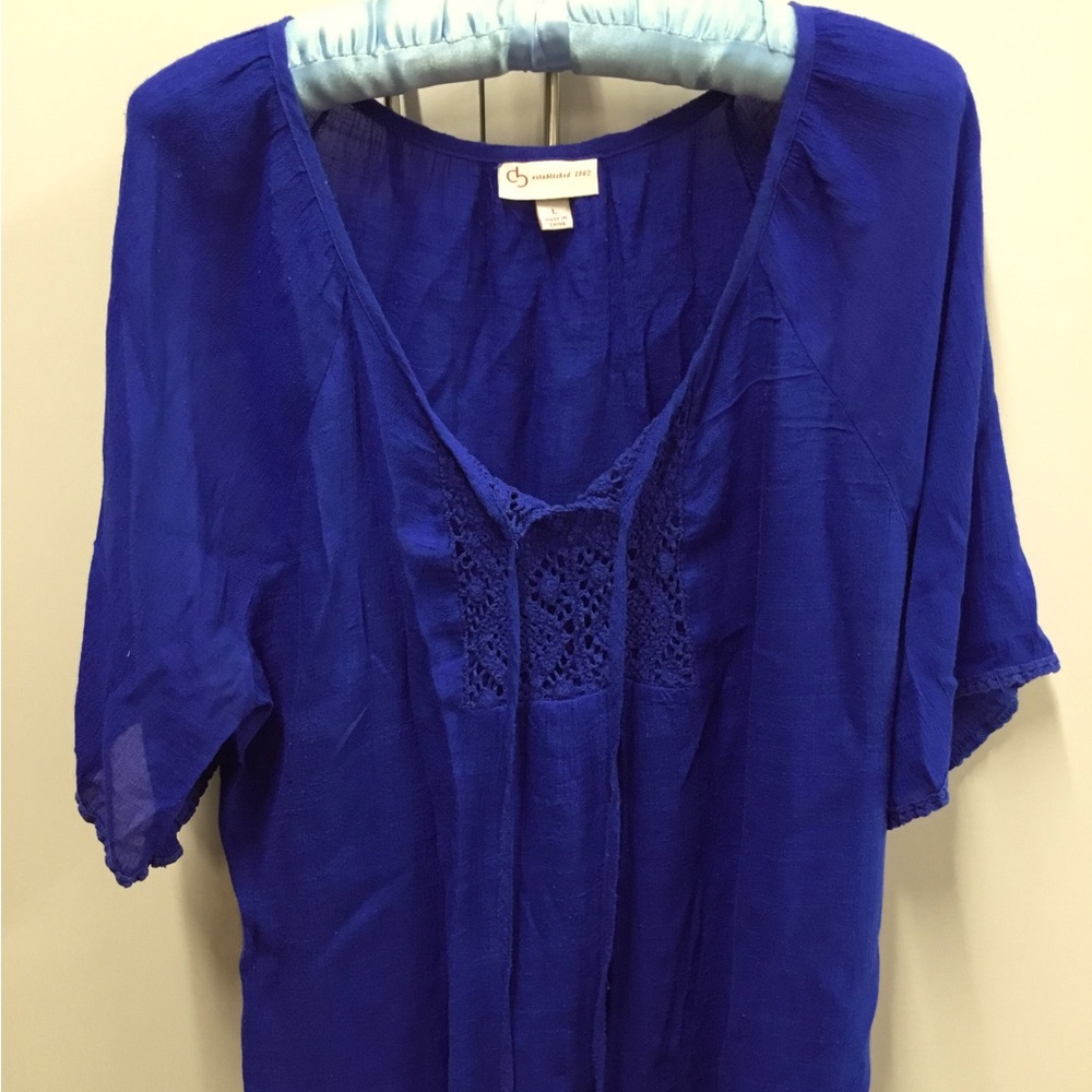 Short sleeve pullover top
